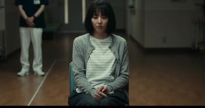 돌하우스 "죽은 딸을 닮은 인형을 데려온 후 마주하게 되는 오싹하고 기괴한 공포